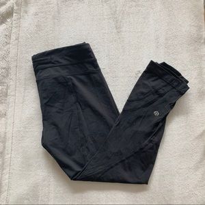 Black Lululemon Leggings (cropped)
